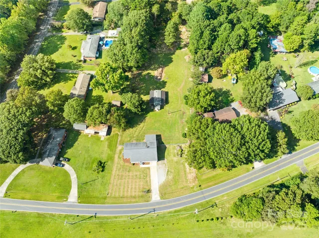 $325,000 | 103 Airport Road, Stanley, NC 28164