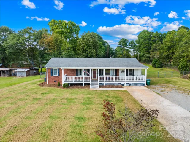 $325,000 | 103 Airport Road, Stanley, NC 28164