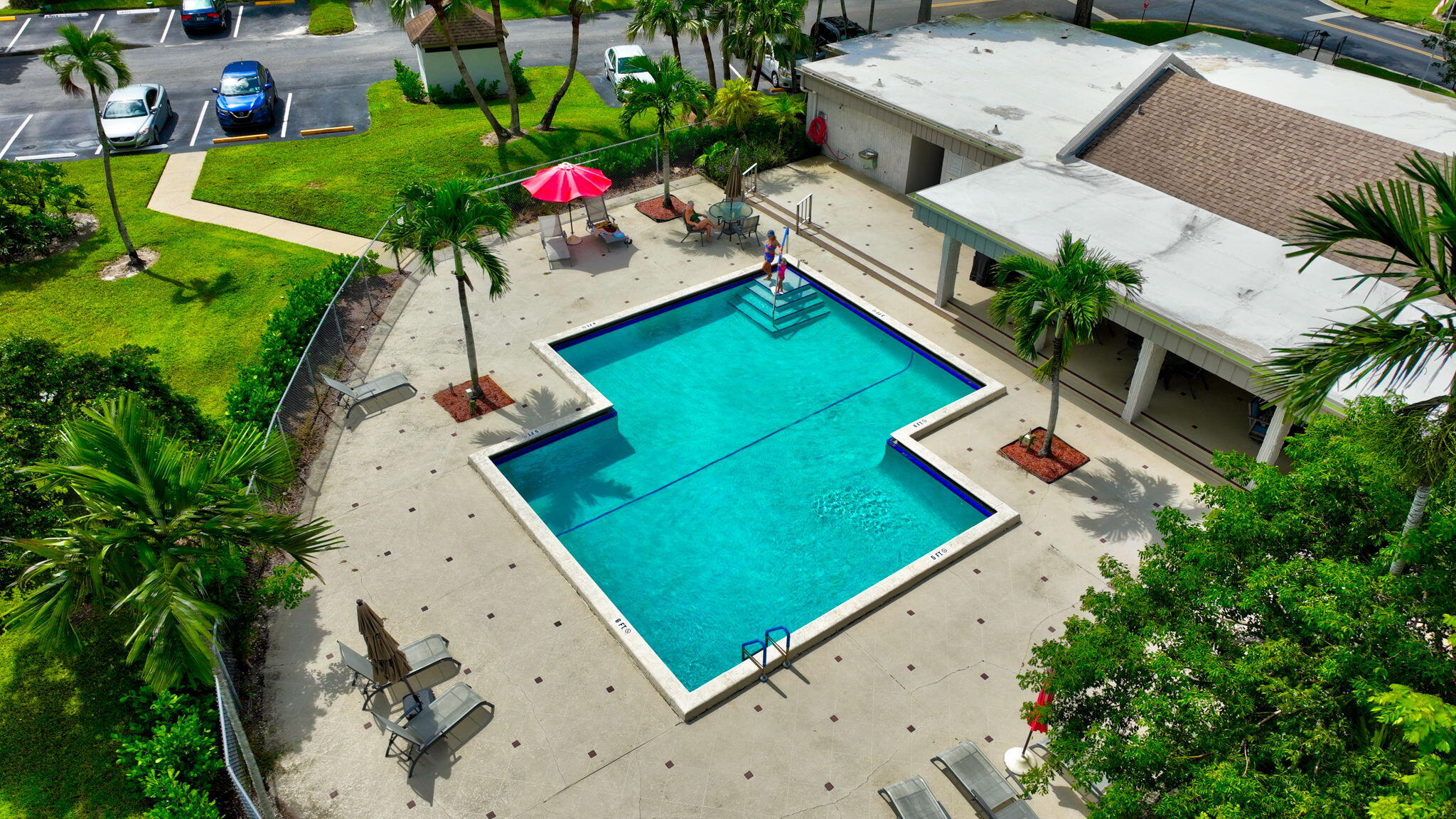 6534 Spring Bottom Way, Unit 124 Boca Raton, FL 33433 - Photo 26 of 31 26_Pool-Aerial