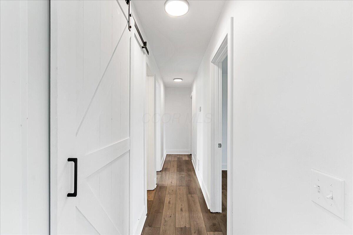 8317 Pontius Road Groveport, OH 43125 - Photo 25 of 41 24-Hallway