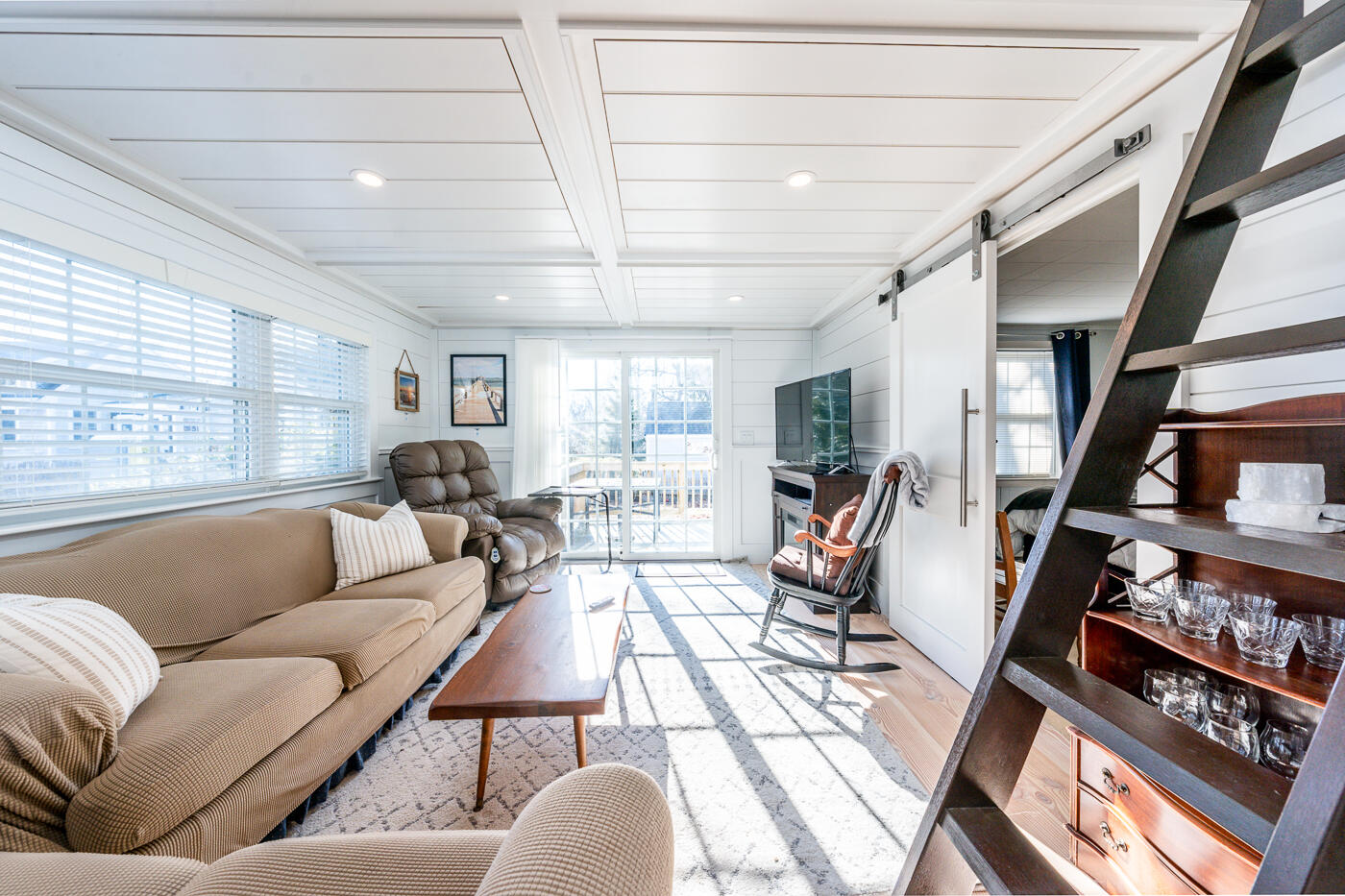 17 Pilgrim Road, Unit 3A Dennis, MA 02638 - Photo 18 of 32 livroom2