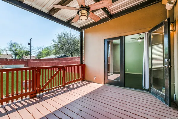 $2,500 | 1714 West Summit, San Antonio, TX 78201