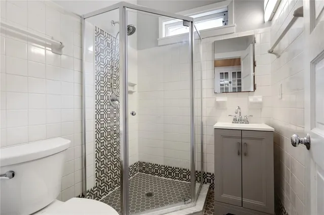 $2,000 | 1821 Pine Street, New Orleans, LA 70118