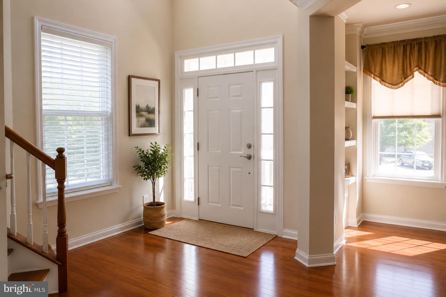 19400 Front Street Leesburg, VA 20176 - Photo 9 of 20 Bright and inviting entryway charm.