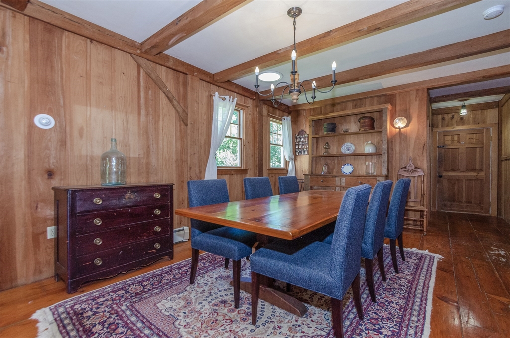 442 Horseneck Road Westport, MA 02790 - Photo 8 of 38