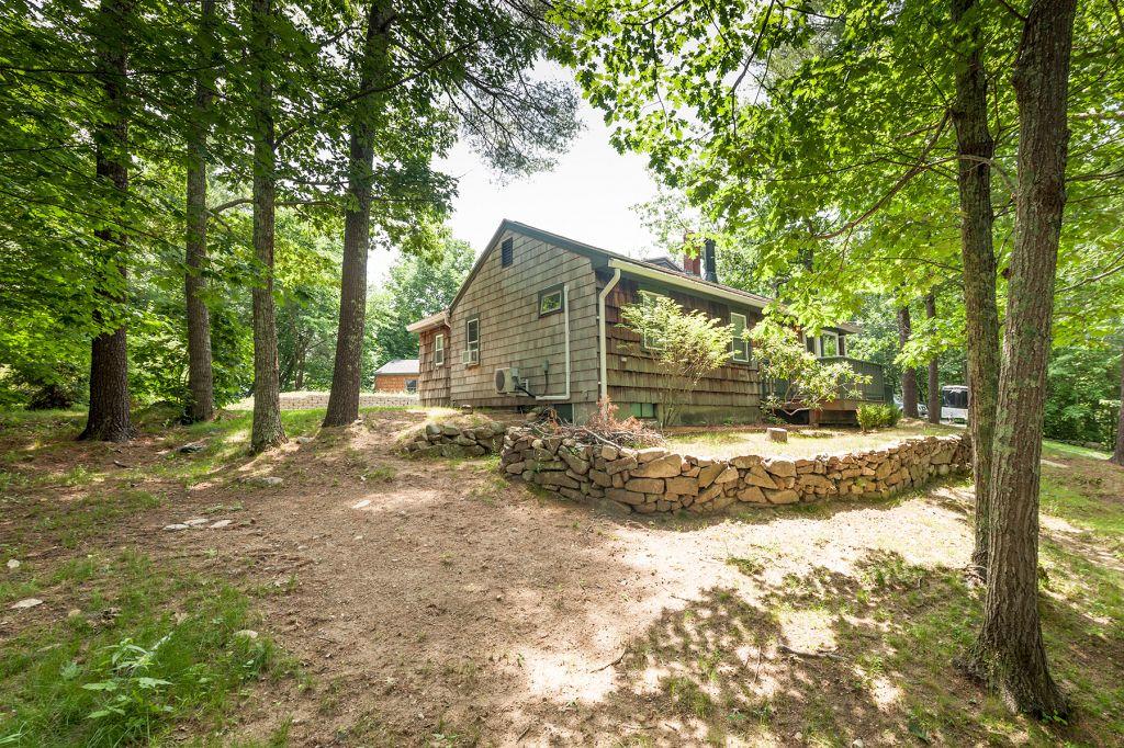 1 Pine Hill Road Cape Neddick, ME 03902 - Photo 22 of 24 _22 Front side yard