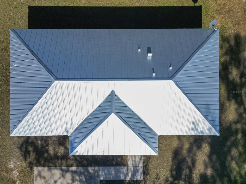 1314 Southwest 68th Avenue Bushnell, FL 33513 - Photo 7 of 33 an outdoor view of house