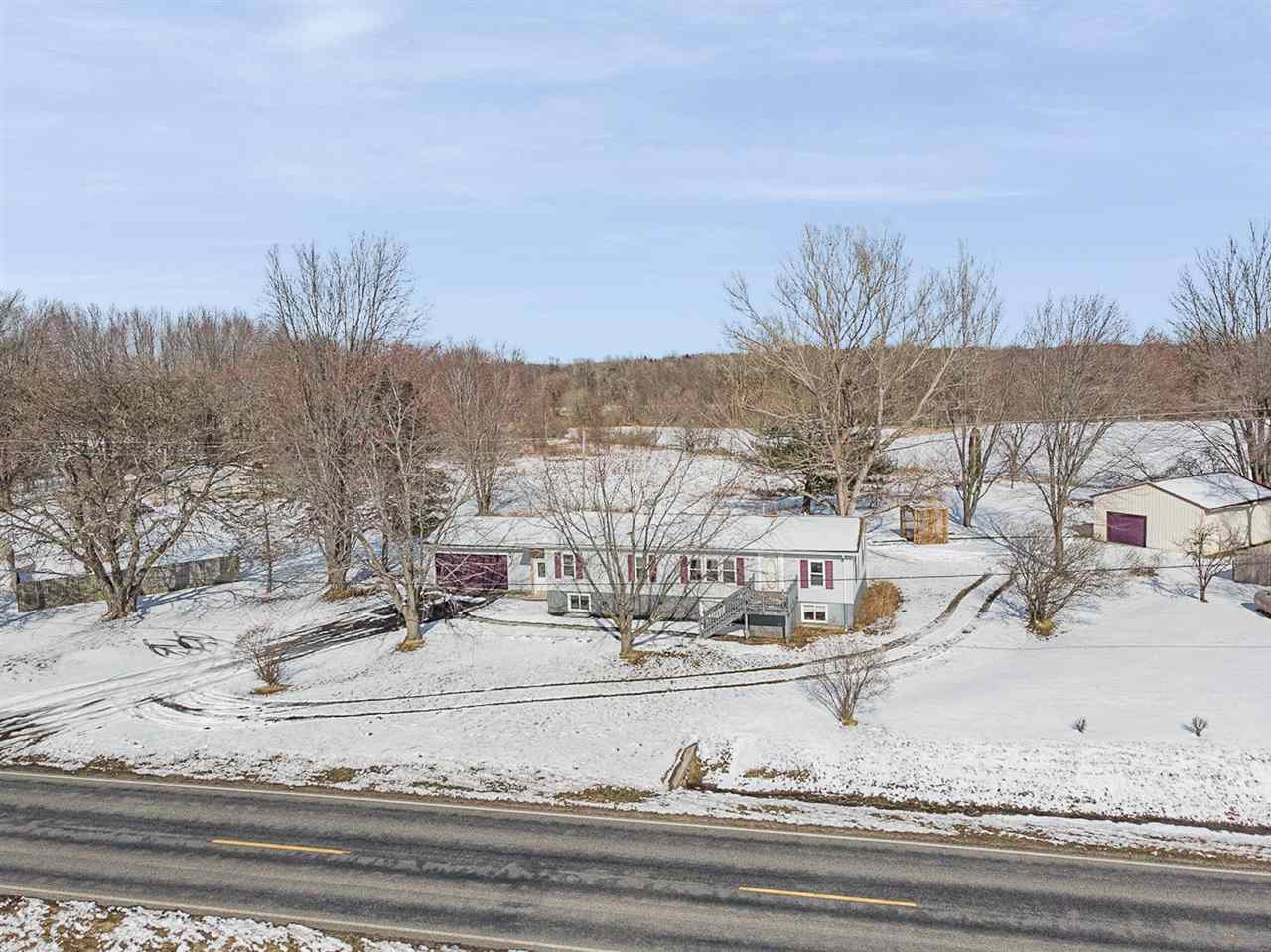 4539 East River Road Freeland, MI 48623 - Photo 1 of 30