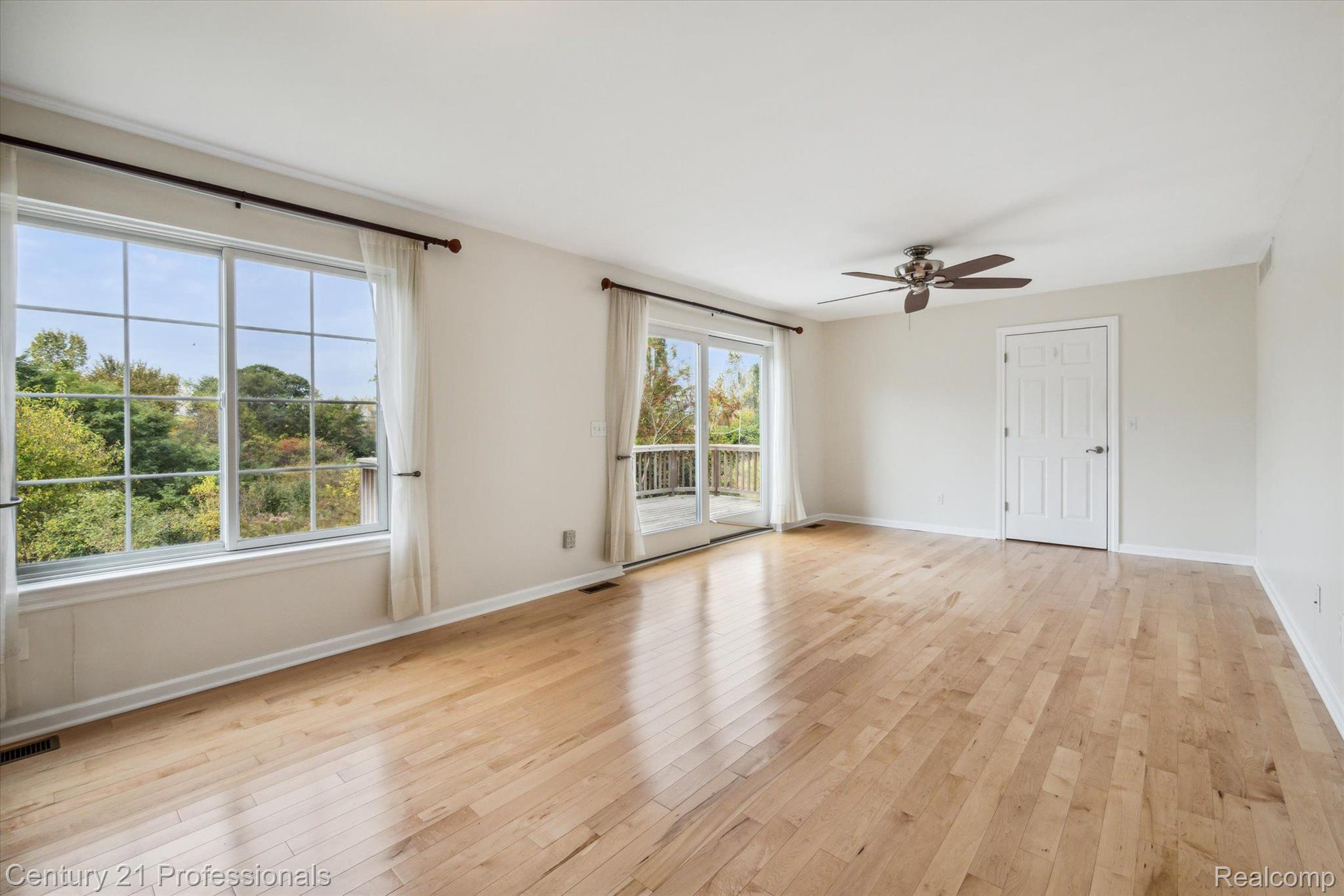 1150 Ridge Road South Canton, MI 48188 - Photo 21 of 51 Family Room