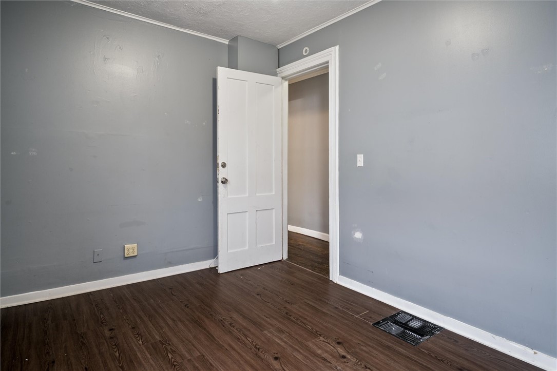 74 Richmond Street Rochester, NY 14607 - Photo 15 of 47 1st Floor Apartment w/3 bedrooms