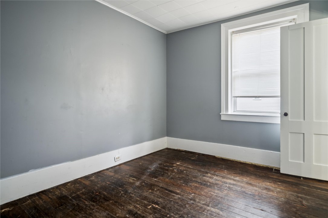 74 Richmond Street Rochester, NY 14607 - Photo 21 of 47 1st Floor Apartment w/3 bedrooms