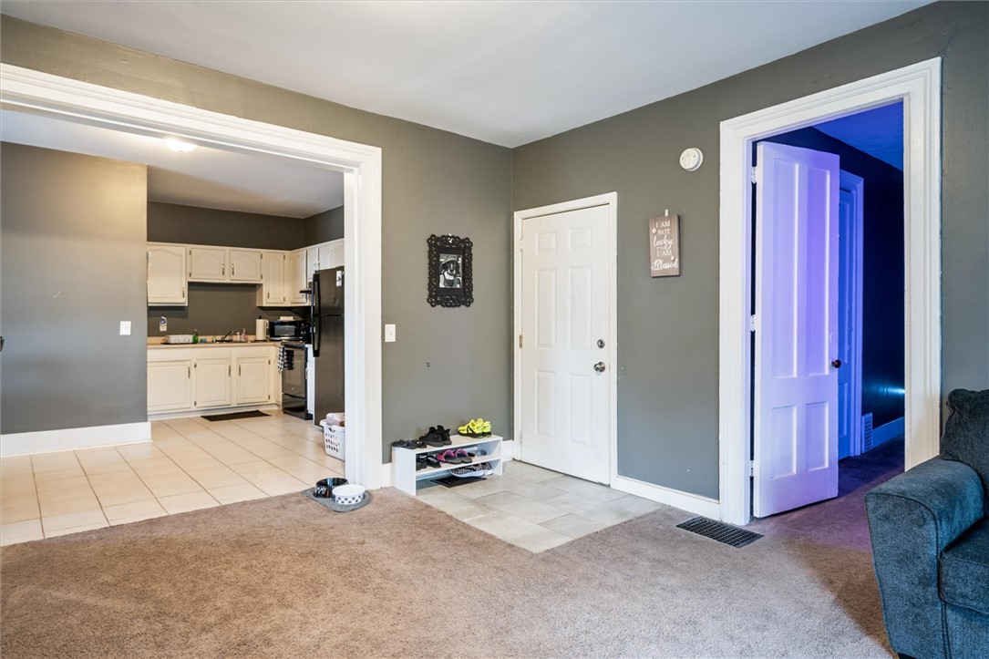 74 Richmond Street Rochester, NY 14607 - Photo 25 of 47 2nd Floor Apartment w/1 bedroom