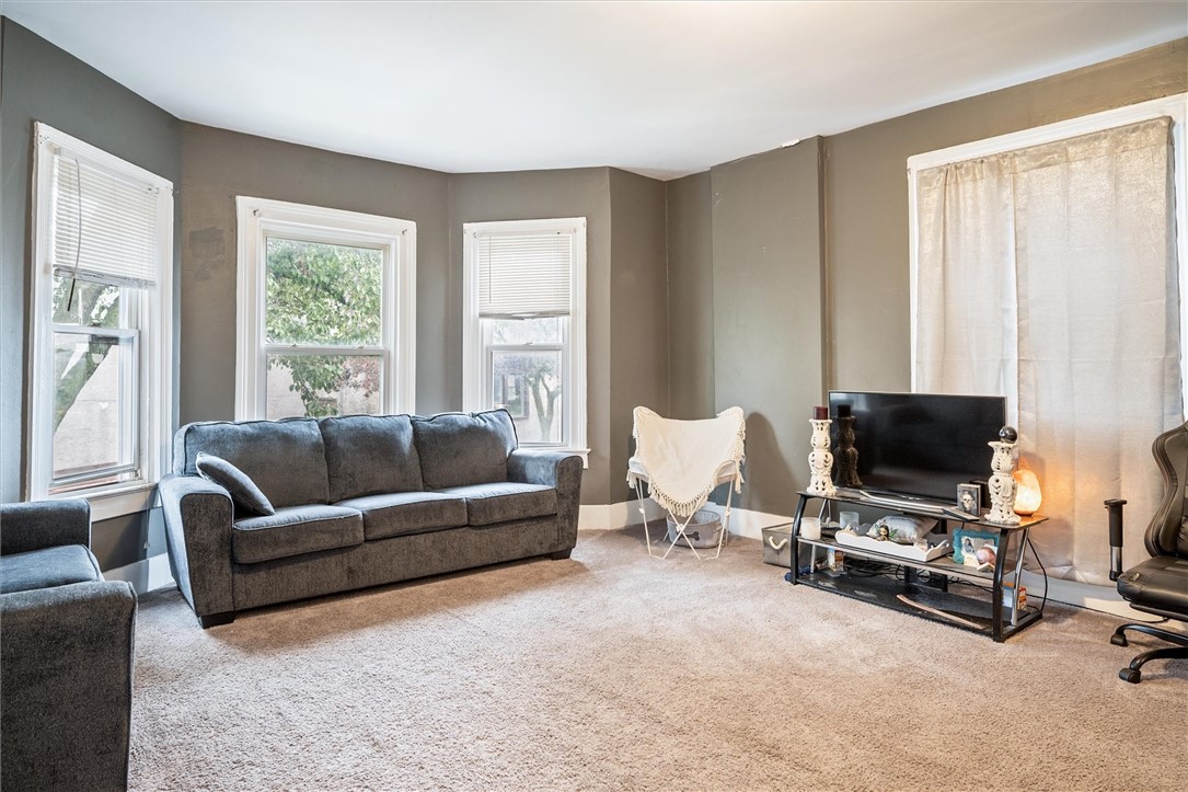 74 Richmond Street Rochester, NY 14607 - Photo 26 of 47 2nd Floor Apartment w/1 bedroom