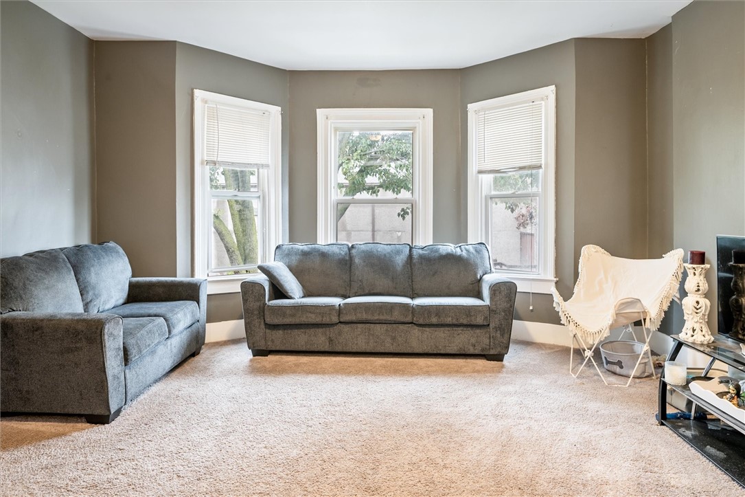 74 Richmond Street Rochester, NY 14607 - Photo 27 of 47 2nd Floor Apartment w/1 bedroom