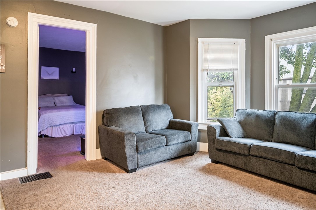 74 Richmond Street Rochester, NY 14607 - Photo 28 of 47 2nd Floor Apartment w/1 bedroom