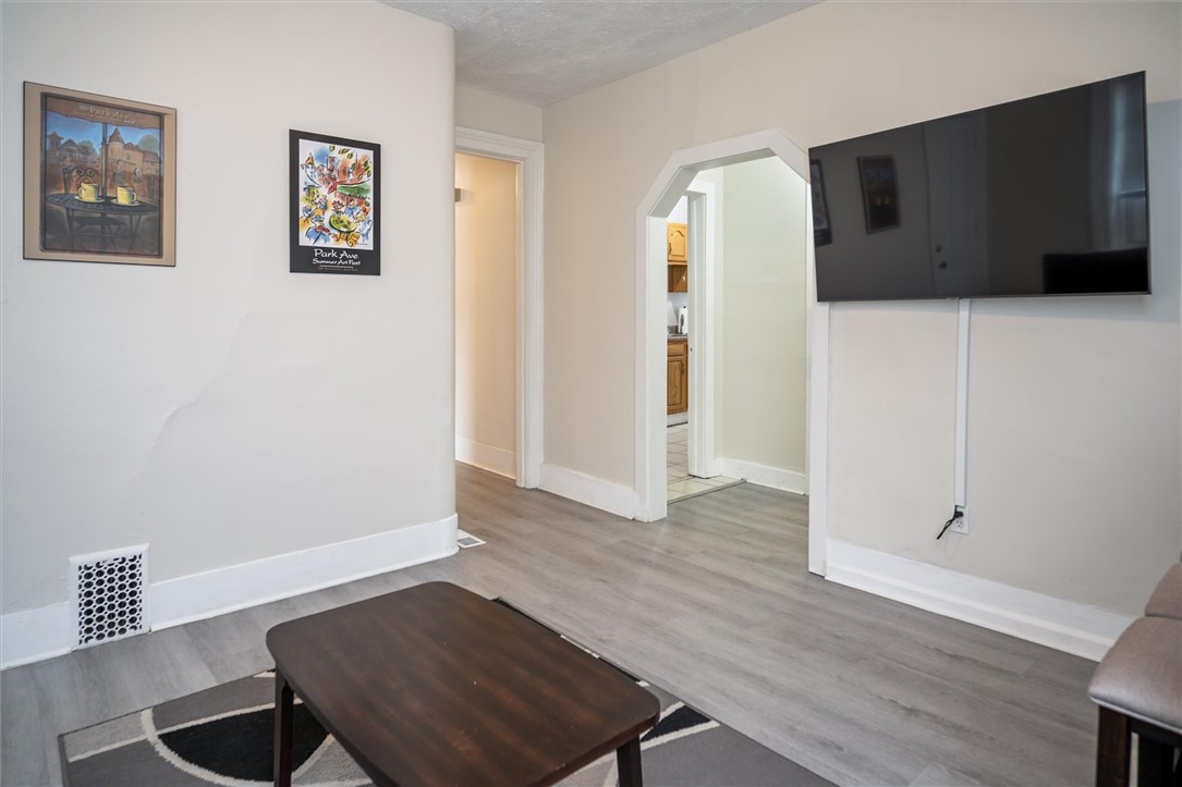 74 Richmond Street Rochester, NY 14607 - Photo 37 of 47 2 Floor Apartment w/2 bedrooms