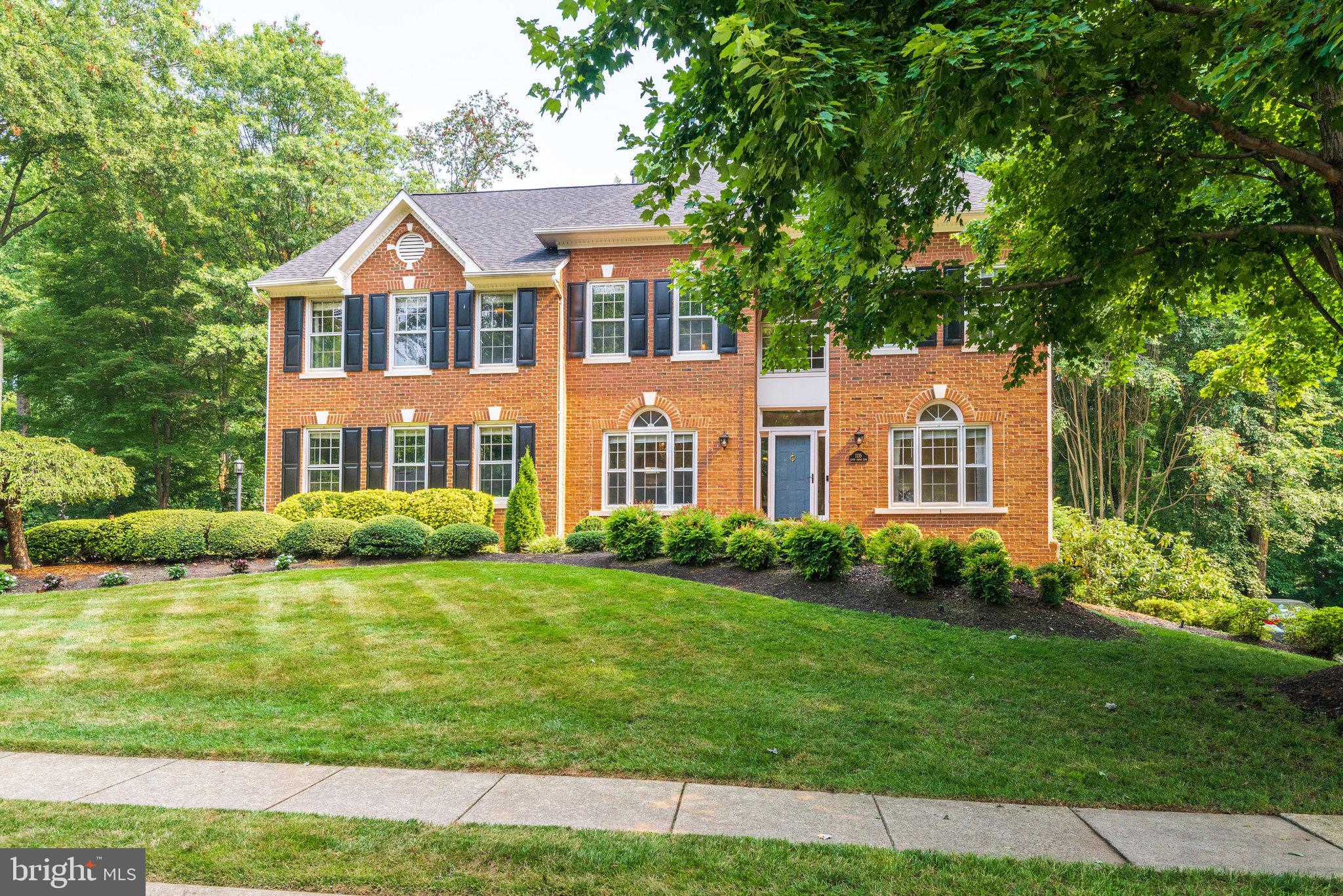 1135 Round Pebble Lane Reston, VA 20194 - Photo 3 of 82 Gallery Image 3