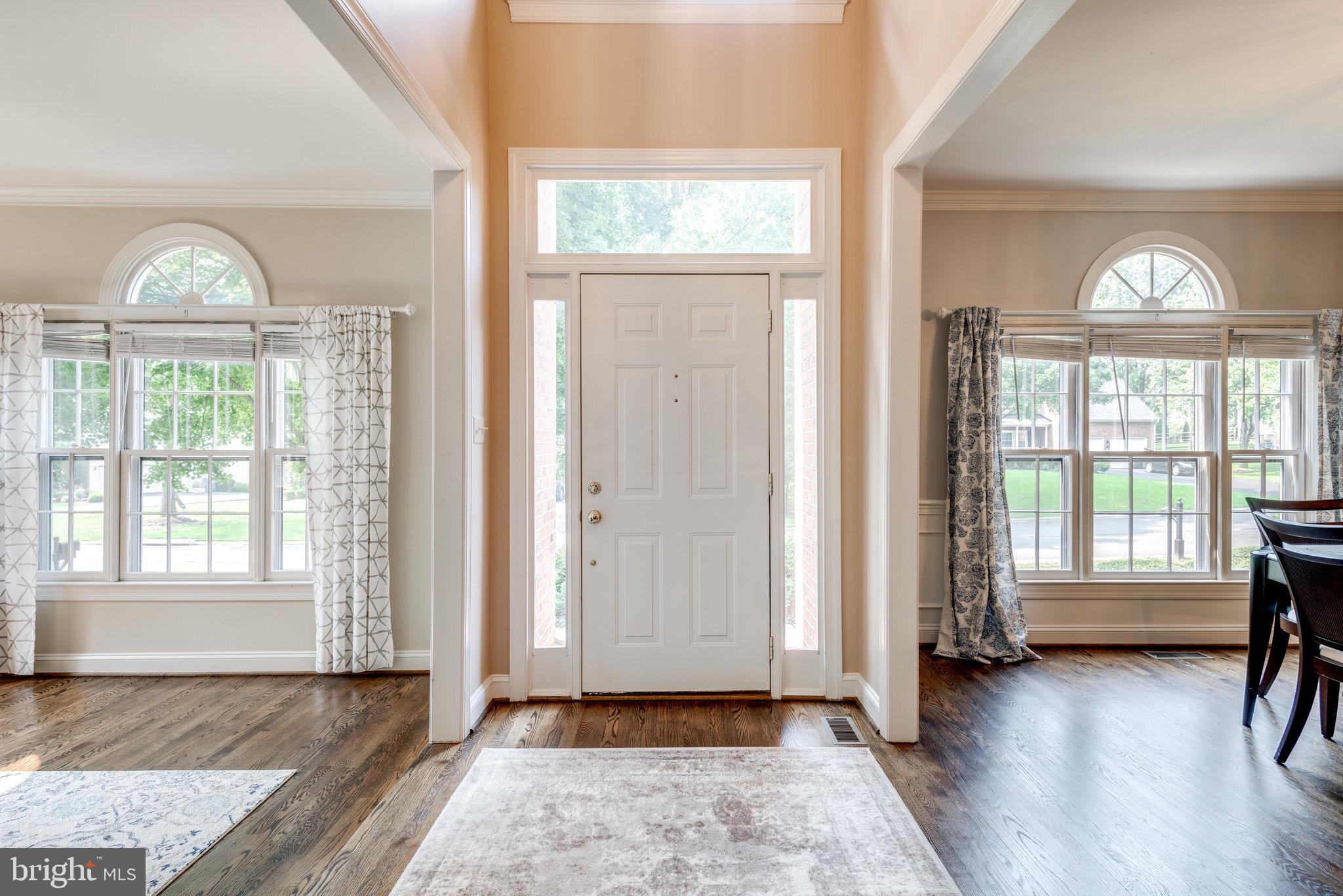 1135 Round Pebble Lane Reston, VA 20194 - Photo 5 of 82 Gallery Image 5