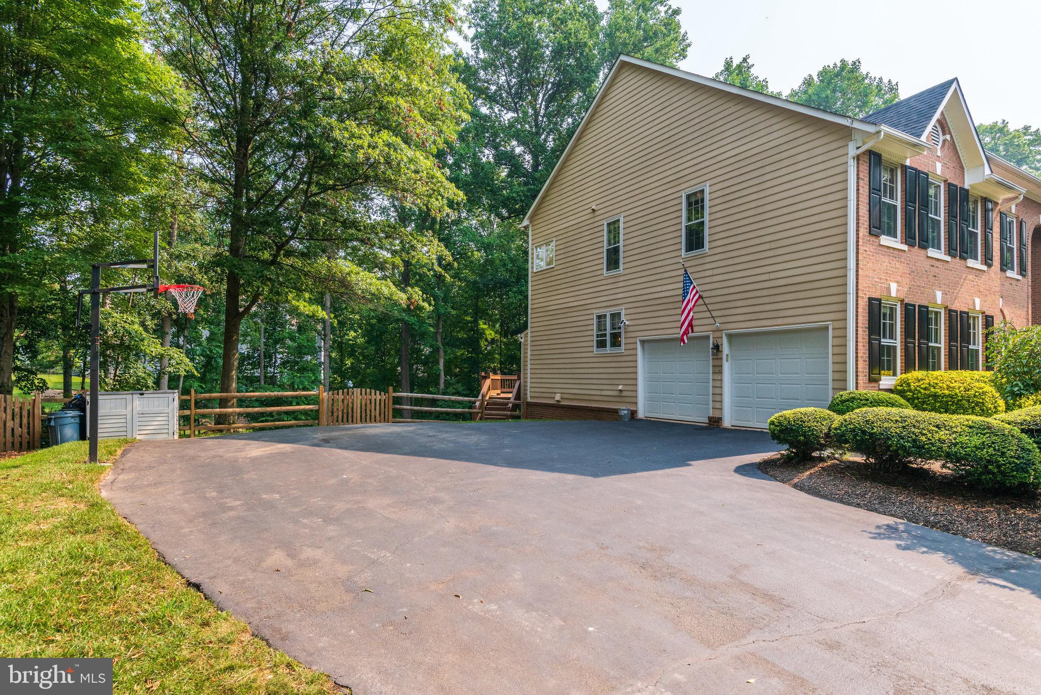 1135 Round Pebble Lane Reston, VA 20194 - Photo 79 of 82 Gallery Image 79