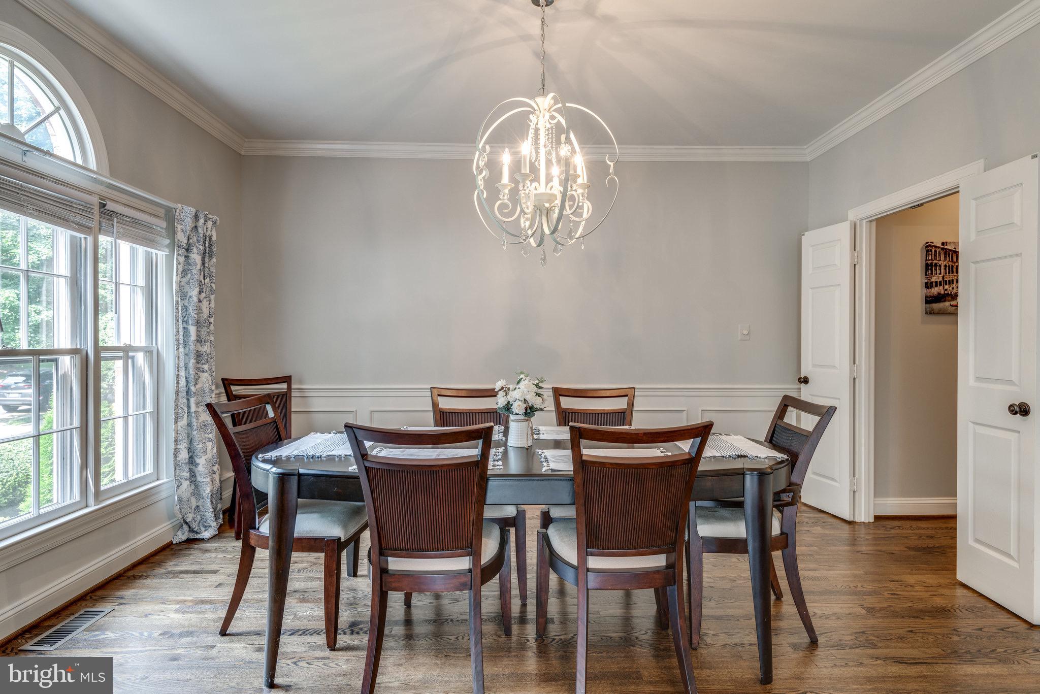 1135 Round Pebble Lane Reston, VA 20194 - Photo 9 of 82 Gallery Image 9