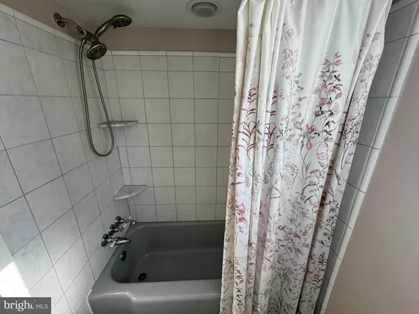 $3,400 | 713 Bethlehem Pike, Glenside, PA 19038