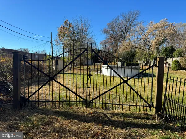 $3,400 | 713 Bethlehem Pike, Glenside, PA 19038