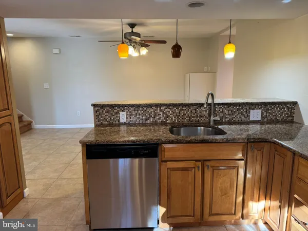 $3,400 | 713 Bethlehem Pike, Glenside, PA 19038