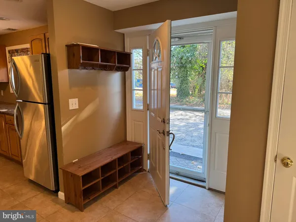 $3,400 | 713 Bethlehem Pike, Glenside, PA 19038