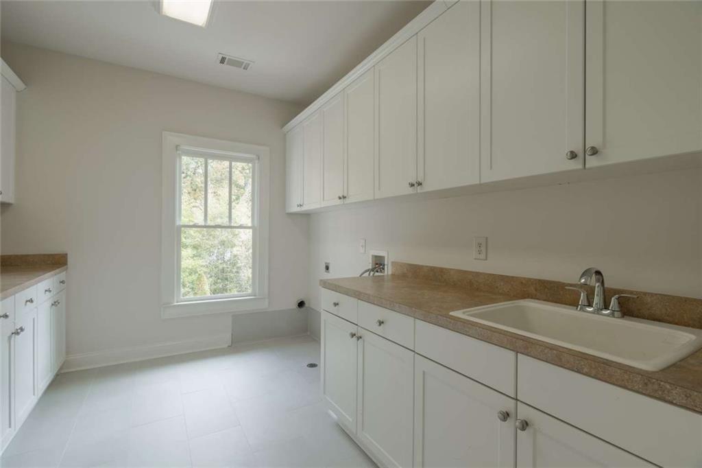 1364 Manget Way Dunwoody, GA 30338 - Photo 43 of 66