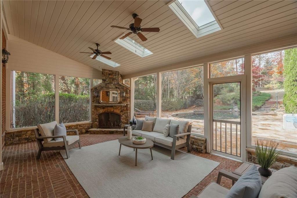 1364 Manget Way Dunwoody, GA 30338 - Photo 49 of 66