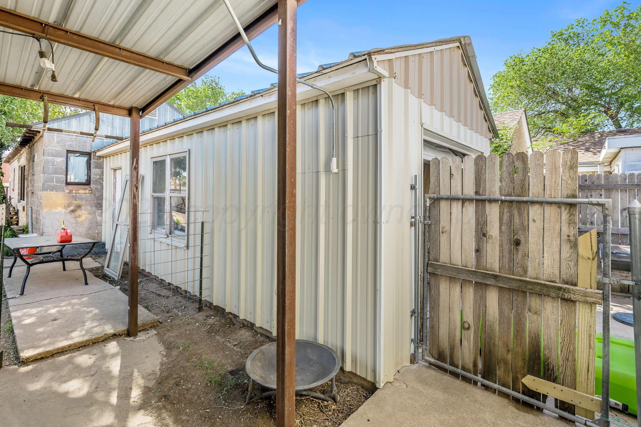 4119 South Harrison Street Amarillo, TX 79110 - Photo 6 of 21 4119 S Harrison St 06