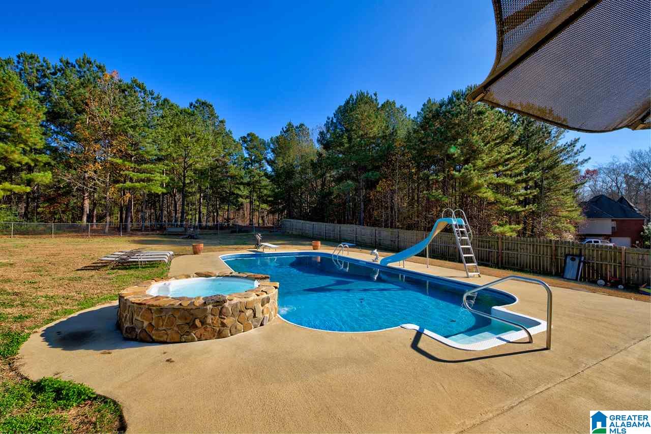 9647 Ridge Way Kimberly, AL 35091 - Photo 8 of 29
