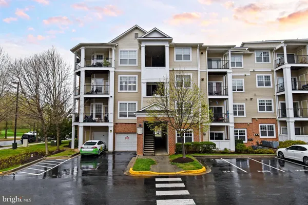 $1,700 | 13504 Derry Glen Court, Unit 302, Germantown, MD 20874