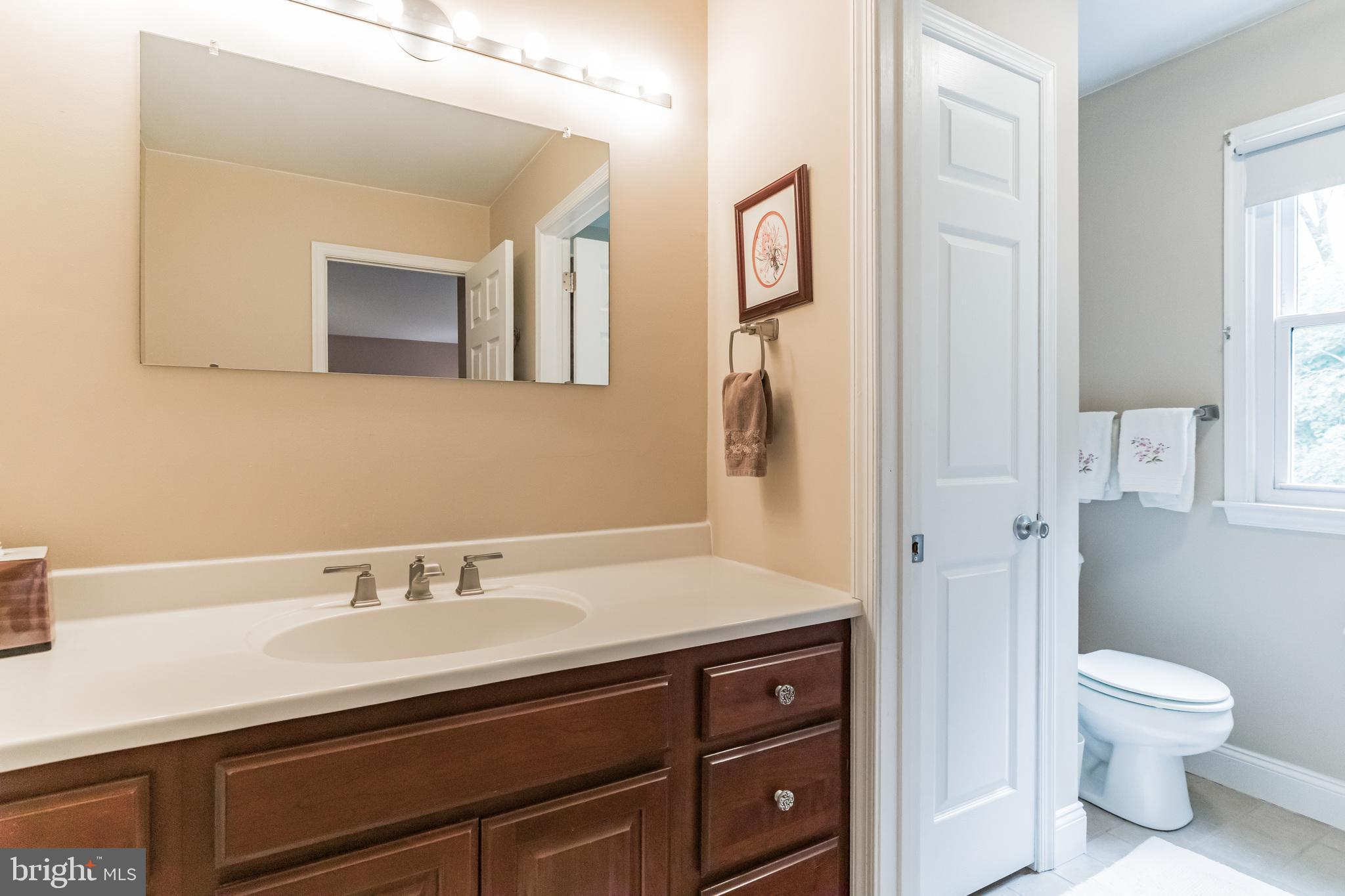 144 Olde Pilgrim Road Dublin, PA 18917 - Photo 18 of 29 Nice and neutral with bathtub/shower