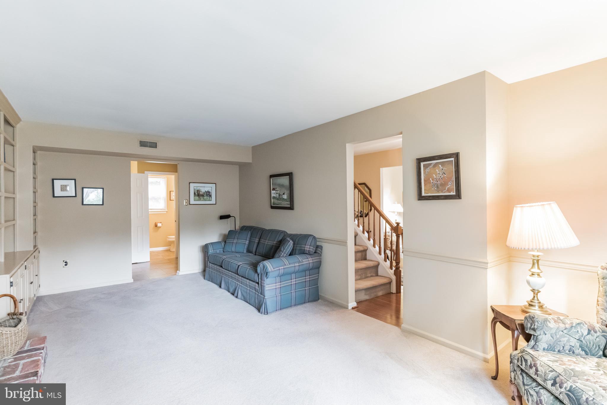 144 Olde Pilgrim Road Dublin, PA 18917 - Photo 5 of 29 Great floor plan