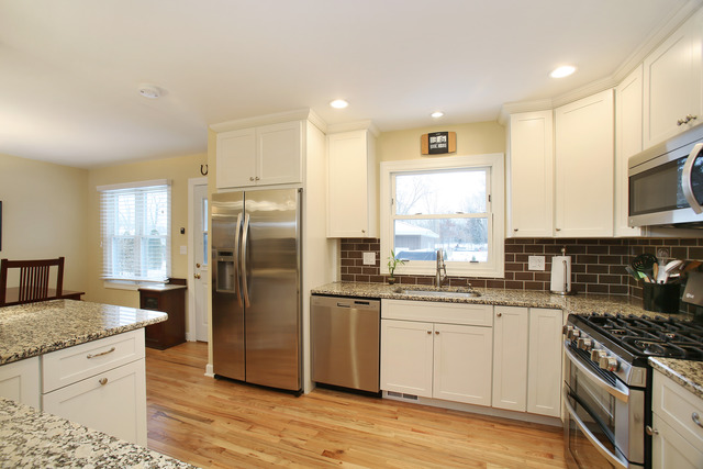 720 41st Street Downers Grove, IL 60515 - Photo 4 of 20