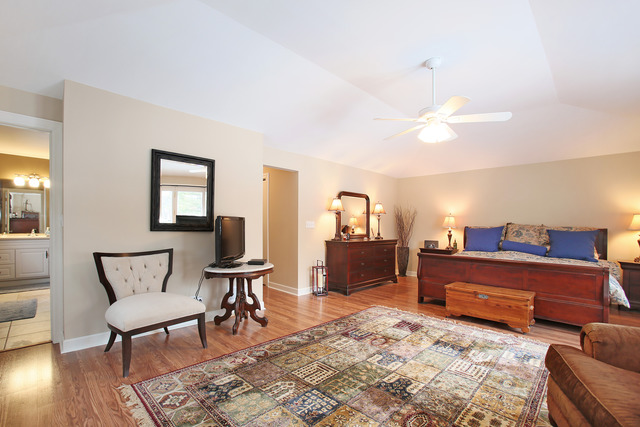 720 41st Street Downers Grove, IL 60515 - Photo 6 of 20