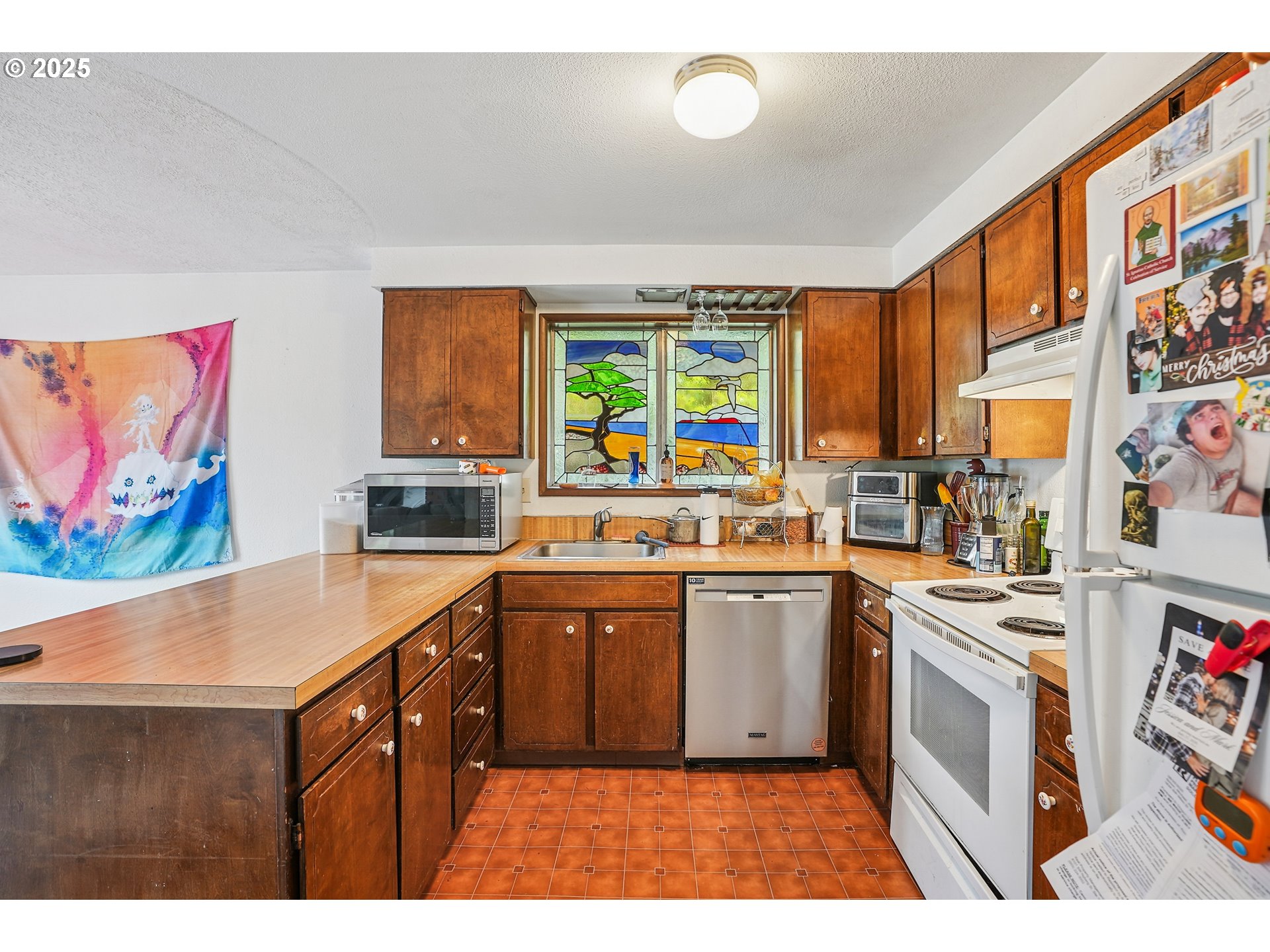 1834 Southwest Miles Street Portland, OR 97219 - Photo 11 of 42