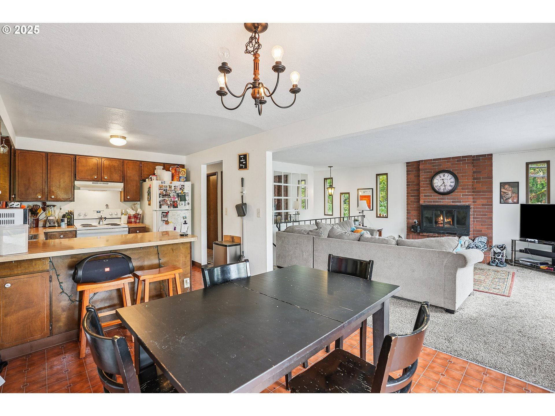 1834 Southwest Miles Street Portland, OR 97219 - Photo 13 of 42