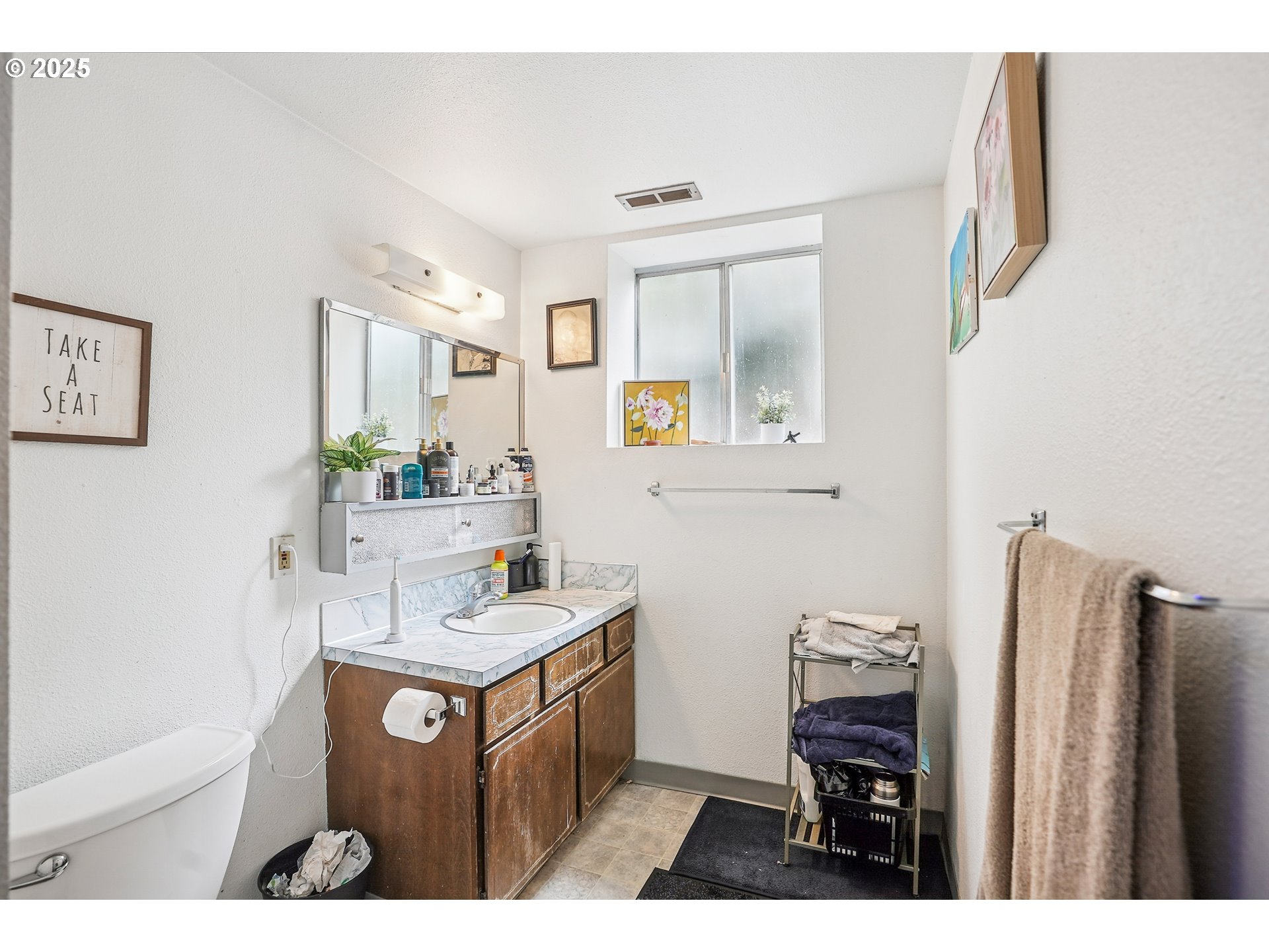 1834 Southwest Miles Street Portland, OR 97219 - Photo 19 of 42