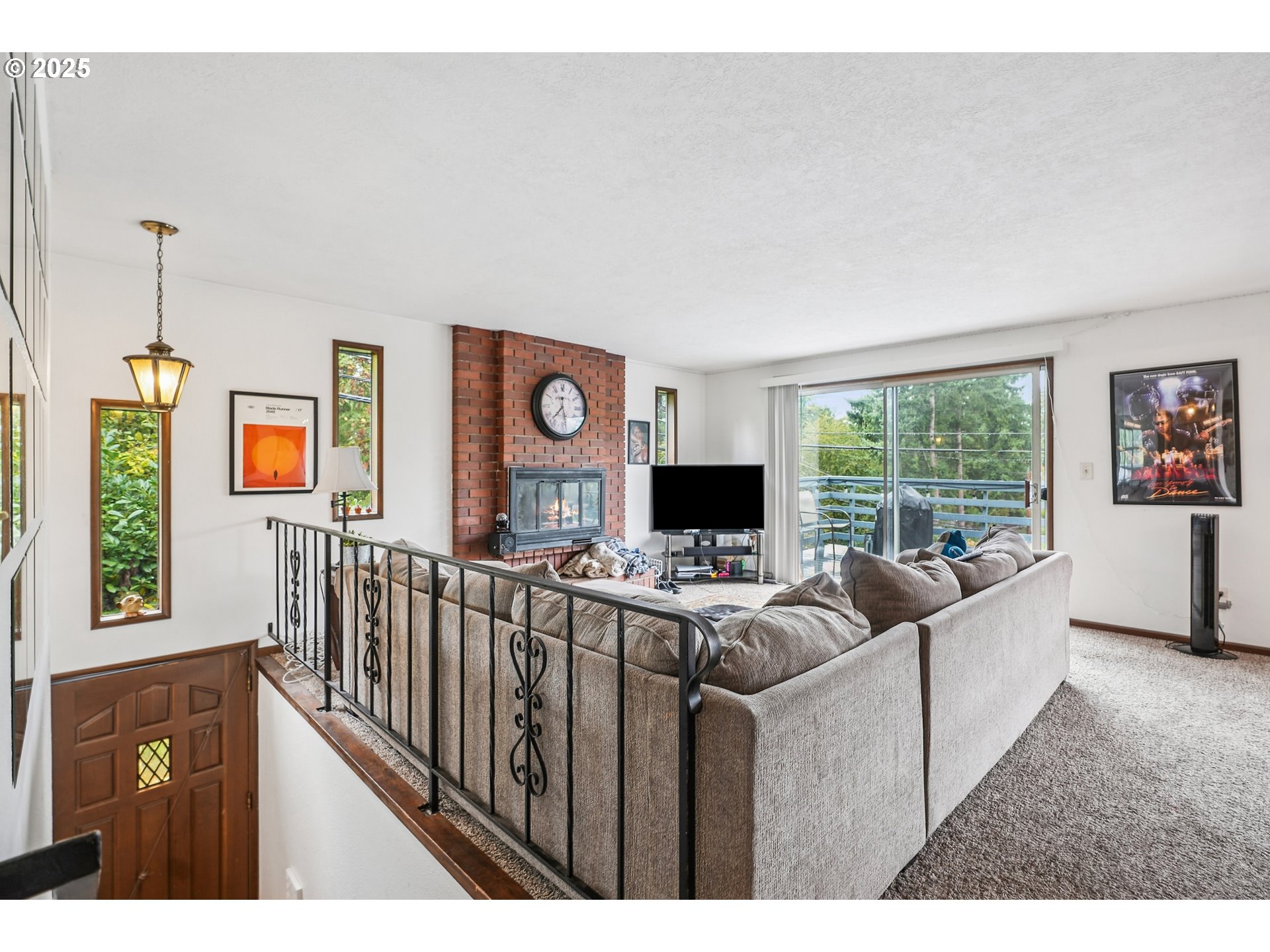 1834 Southwest Miles Street Portland, OR 97219 - Photo 5 of 42