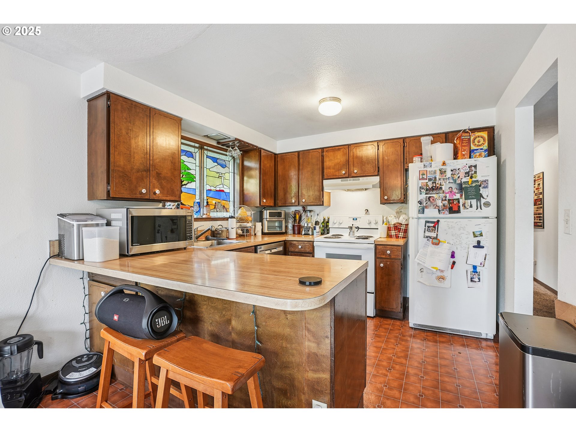 1834 Southwest Miles Street Portland, OR 97219 - Photo 10 of 42