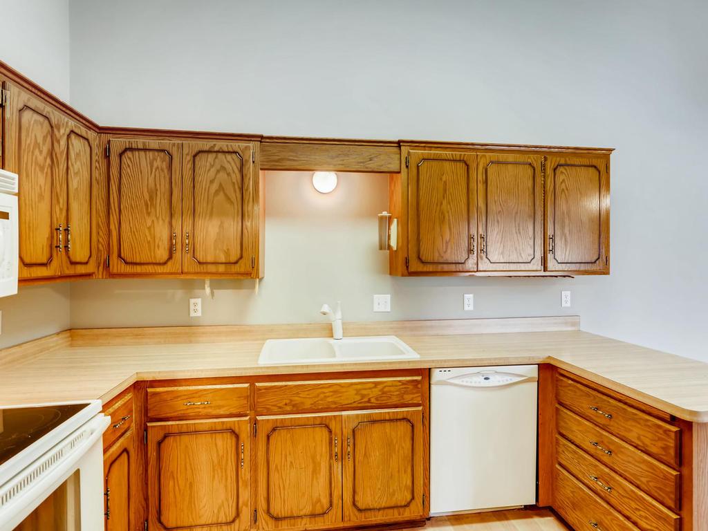 14620 Embry Path Apple Valley, MN 55124 - Photo 5 of 24 Gallery Image 5