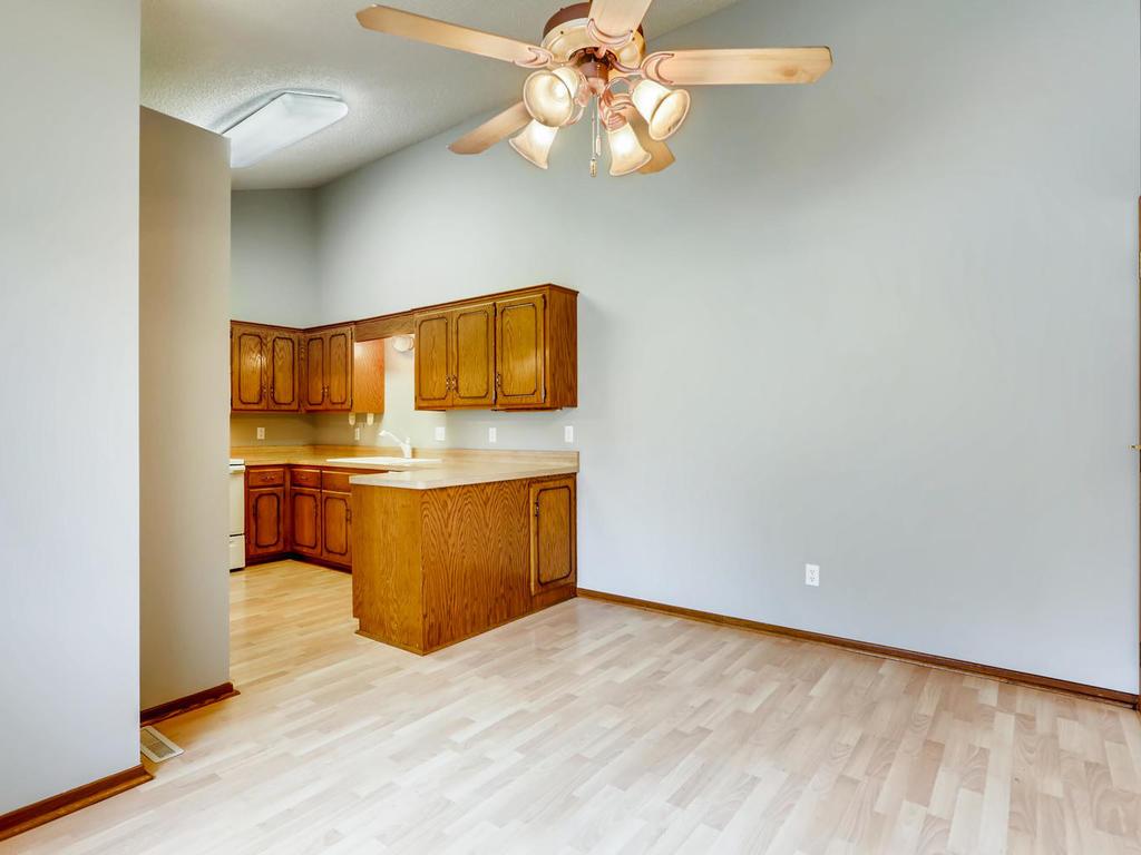 14620 Embry Path Apple Valley, MN 55124 - Photo 8 of 24 Gallery Image 8
