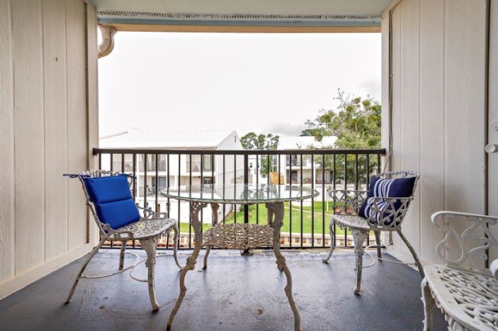 710 South Mobile Street, Unit 52 Fairhope, AL 36532 - Photo 13 of 58 Balcony
