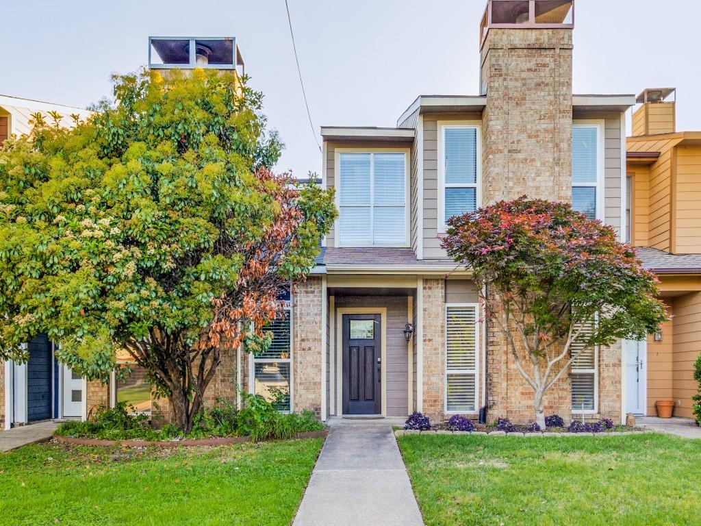 531 Josephine Street Dallas, TX 75246 - Photo 2 of 25 front view of a house with a yard