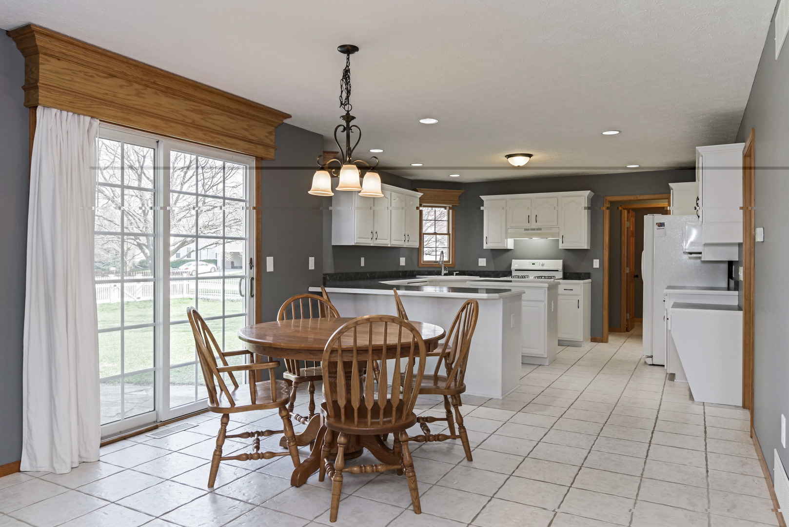 3138 Auburn Road Bloomington, IL 61704 - Photo 2 of 102