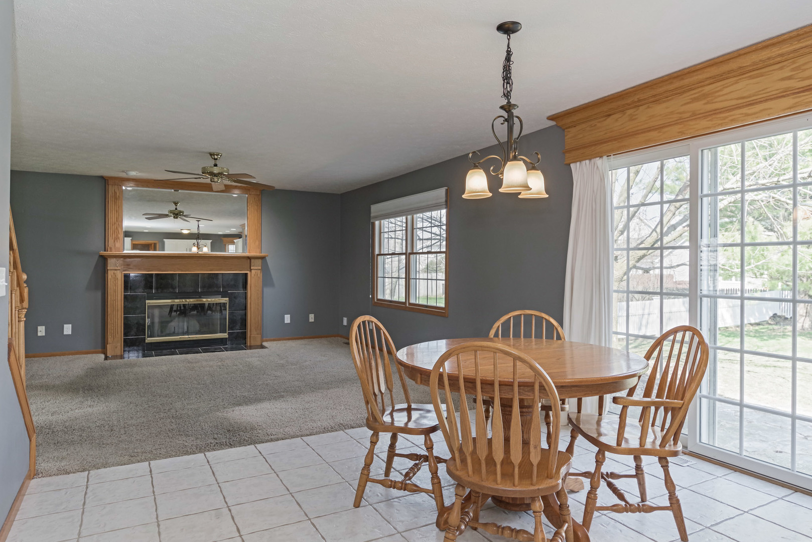 3138 Auburn Road Bloomington, IL 61704 - Photo 4 of 102