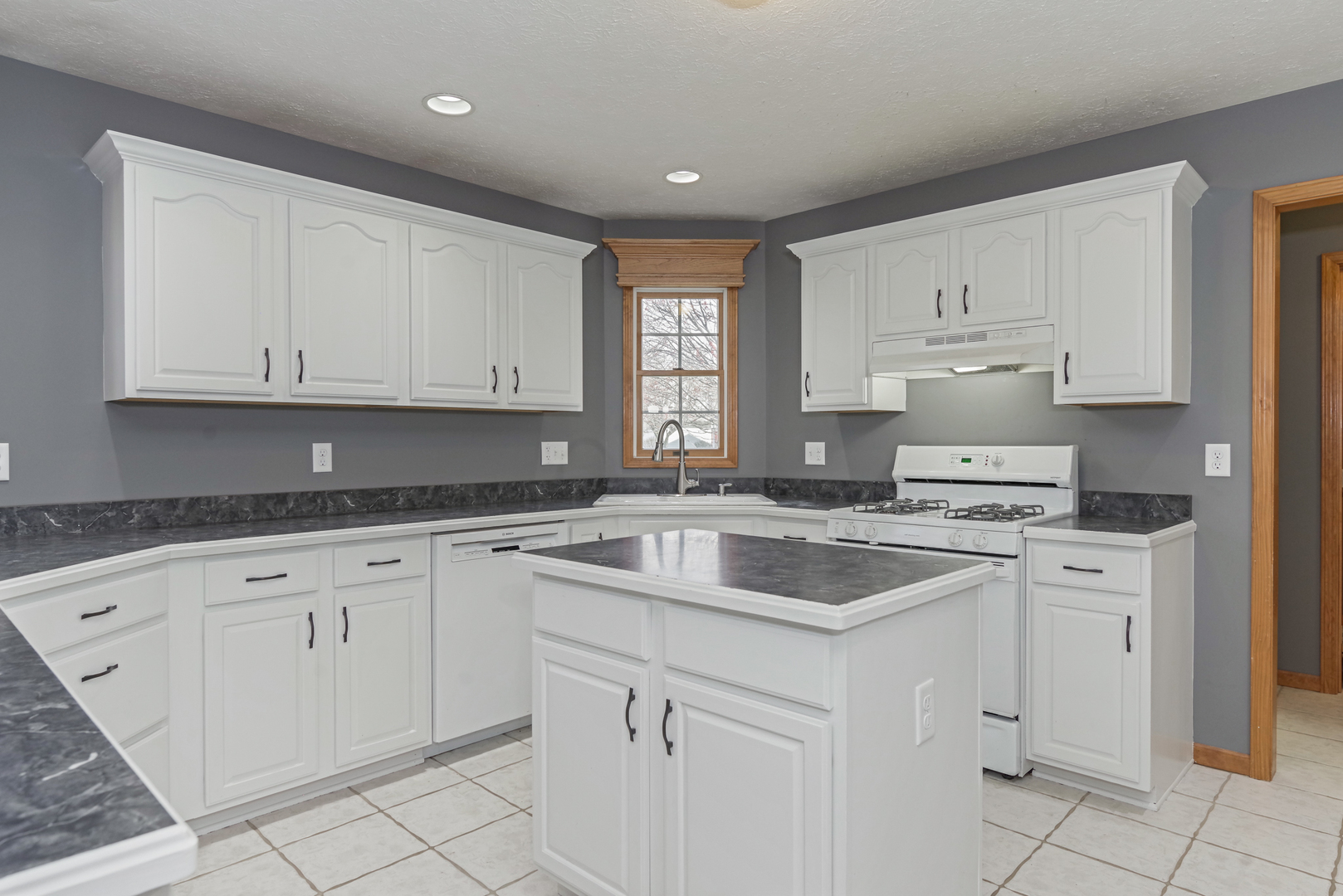 3138 Auburn Road Bloomington, IL 61704 - Photo 61 of 102