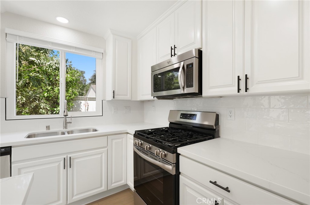 226 Greenmoor Irvine, CA 92614 - Photo 15 of 56